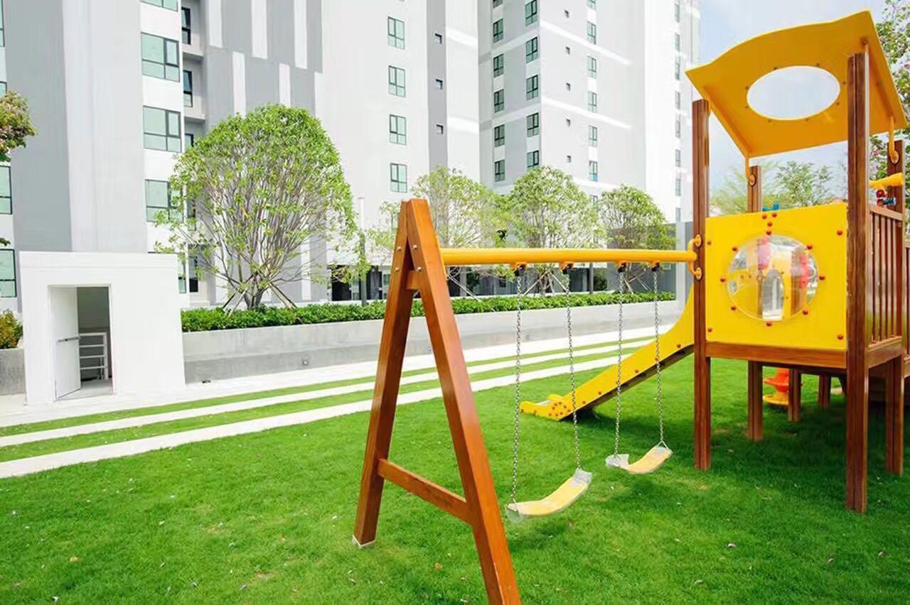 The Base Central Pattaya Exterior photo